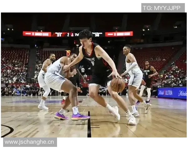 美媒称赞杨瀚森表现出色期待他在G联赛继续提升自我 美媒称赞杨瀚森表现出色期待他在G联赛继续提升自我