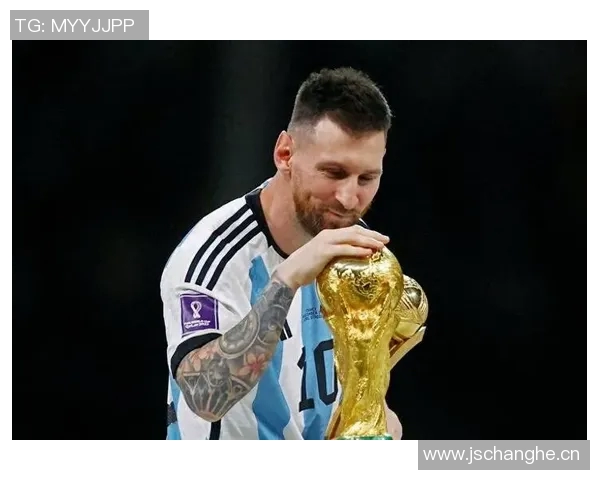 梅西与C罗继续征战绿茵场球迷期待2026年精彩对决